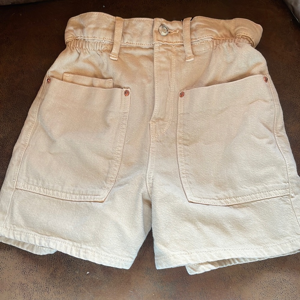 NWT Zara paper bag short beige size 13-14 years